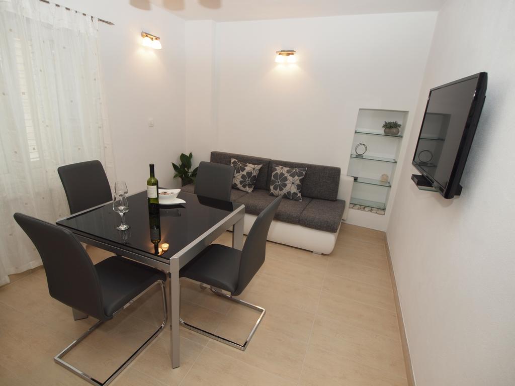 Apartments Karlo Makarska Eksteriør bilde