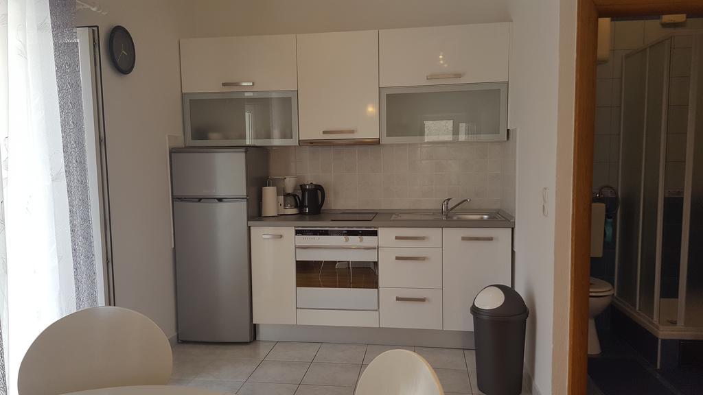 Apartments Karlo Makarska Eksteriør bilde